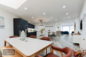 WATERSIDE MARINA- click for photo gallery